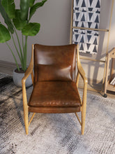 将图片加载到图库查看器，Home Meridian Chair
