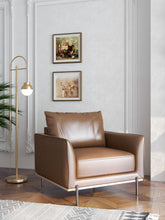 将图片加载到图库查看器，The Shannon Chair
